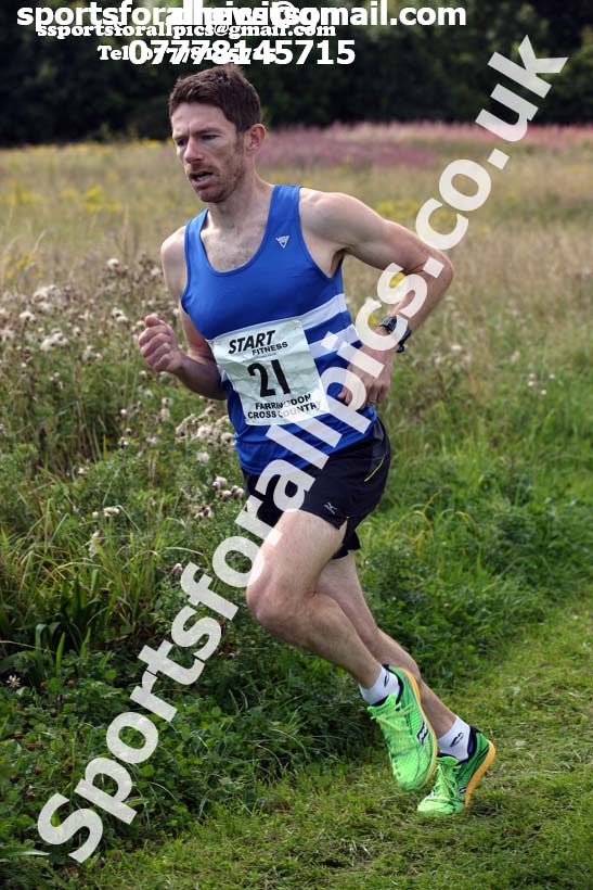Senior mens relay, Sunderland Harriers Cross Country, Farrington, Sunderland. Photo: David T. Hewitson/Sports for All Pics